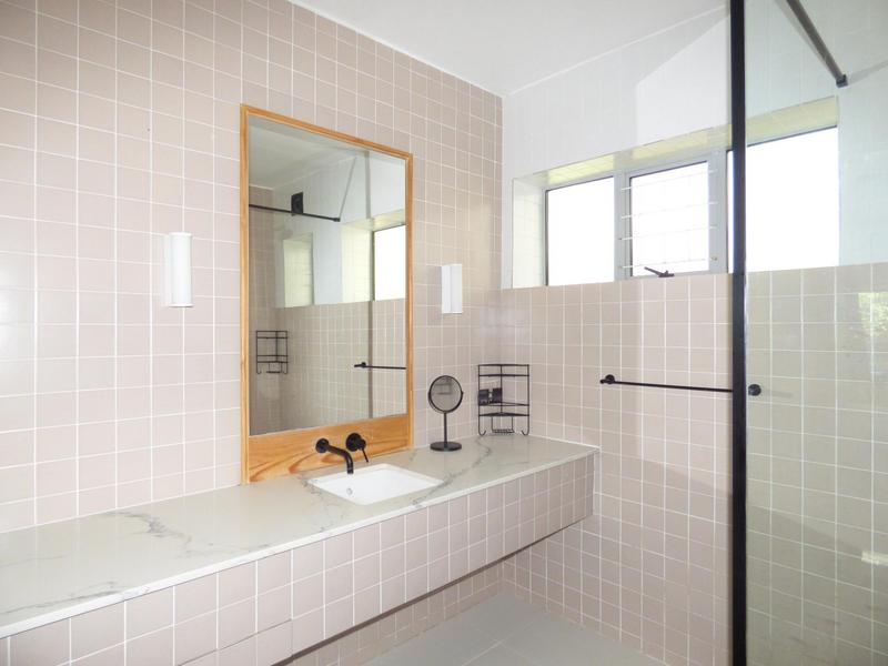 To Let 1 Bedroom Property for Rent in Mouille Point Western Cape